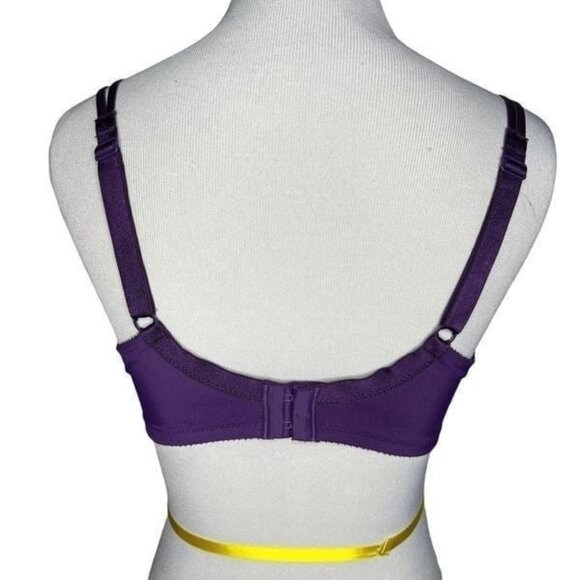 Chantelle Invisible T-Shirt Bra - Picture 6 of 6